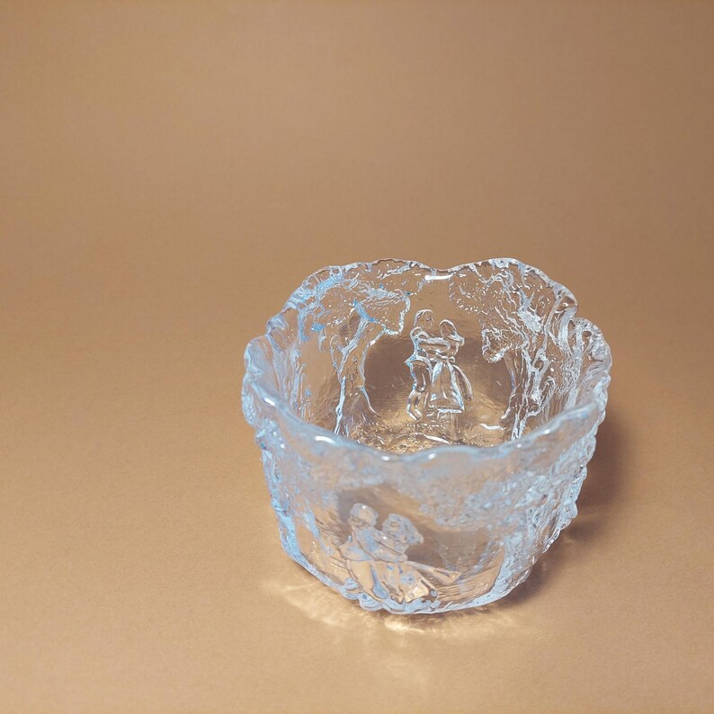 Kosta Boda Rhapsody Art Glass Bowl, Dancing Couple, Design Kjell Engman, Swedish Wedding Decor W4''xH3''(7.7cm x 10cm) image 4