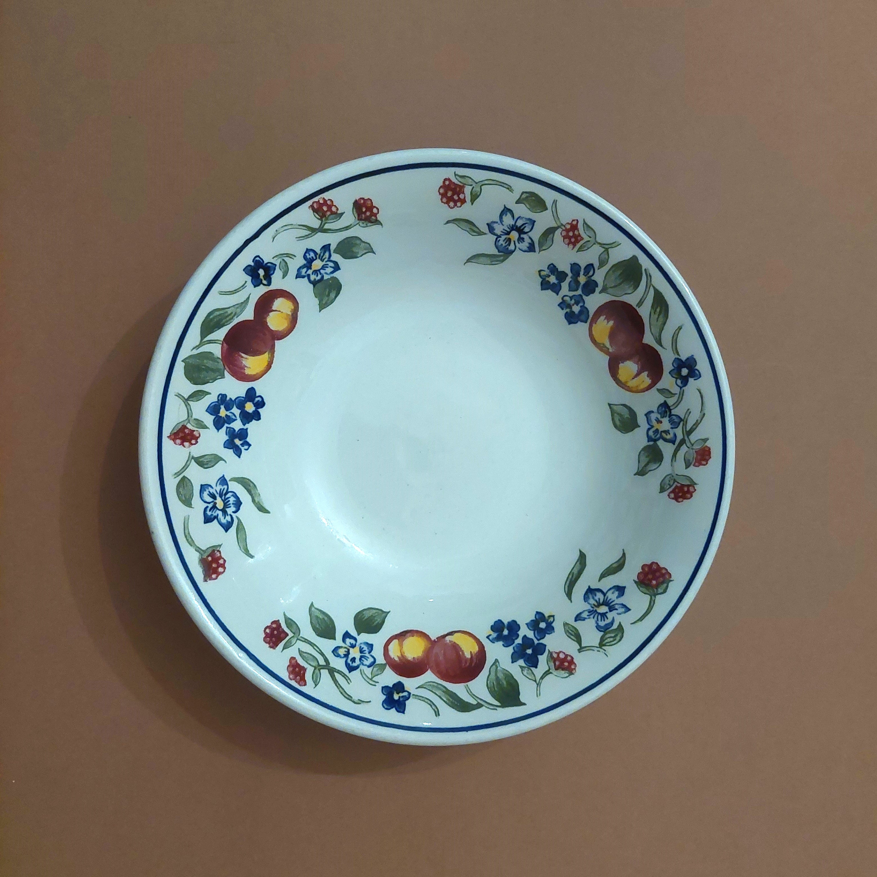 churchill England希少ヴィンテージボウル CHURCHILL Charente Floral Fruit Ceramic Bowl; Vintage, England
