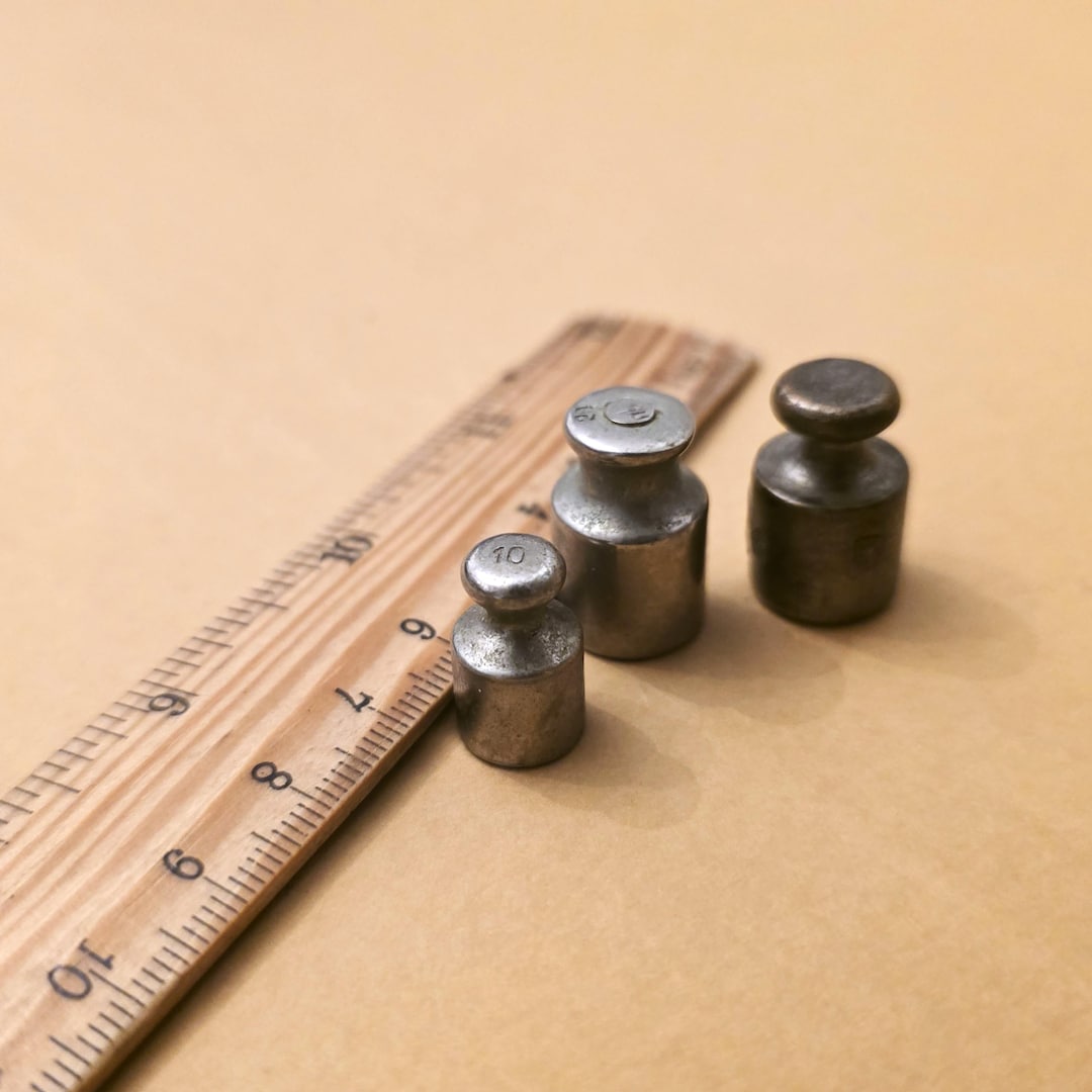 Gs Mini Weight Vintage Mini Metal Weights: 2 X 20g, 1 X 10g; Weights for Balance Scale ...