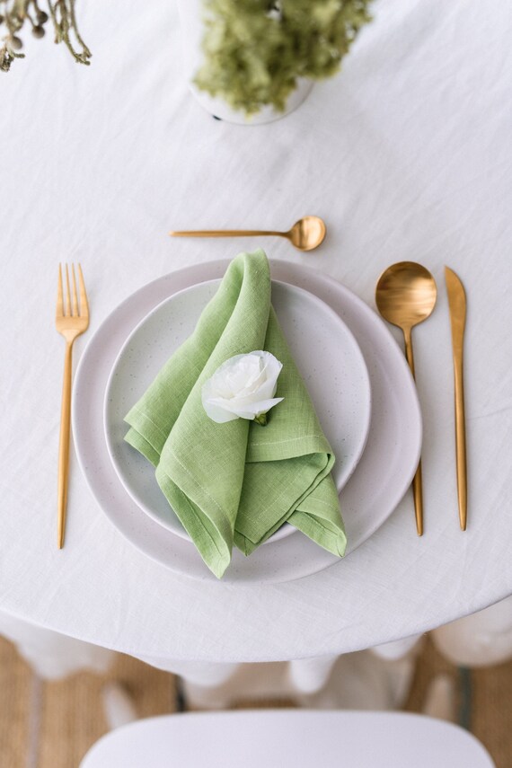 Cloth Napkins, Set of 4, Christmas Cloth Napkins, Cotton Dinner Napkins,  Green Linen Napkins, Wedding Table Napkins, White Cloth Napkin Bulk 