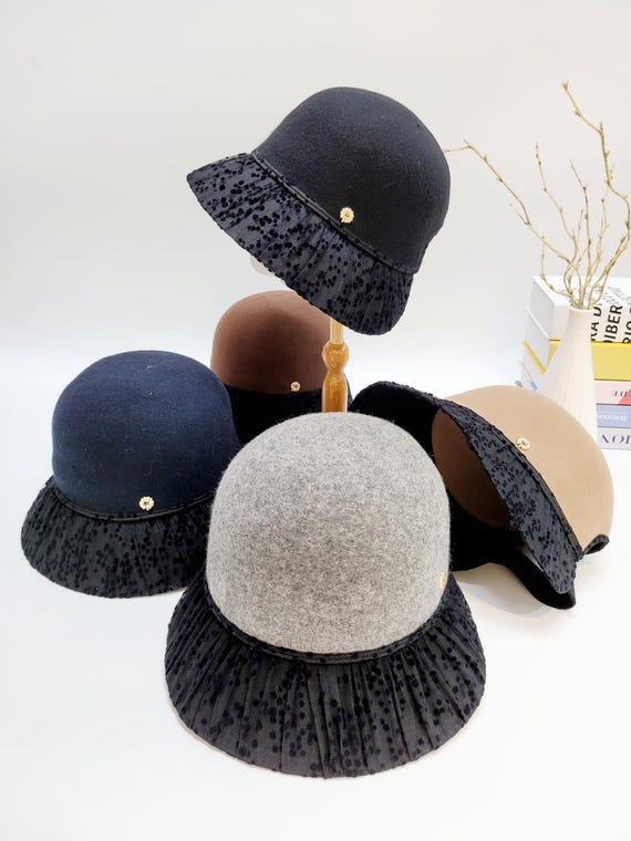 Wool Cloche Bucket Hat: Elegant Winter Style - Etsy display picture 1