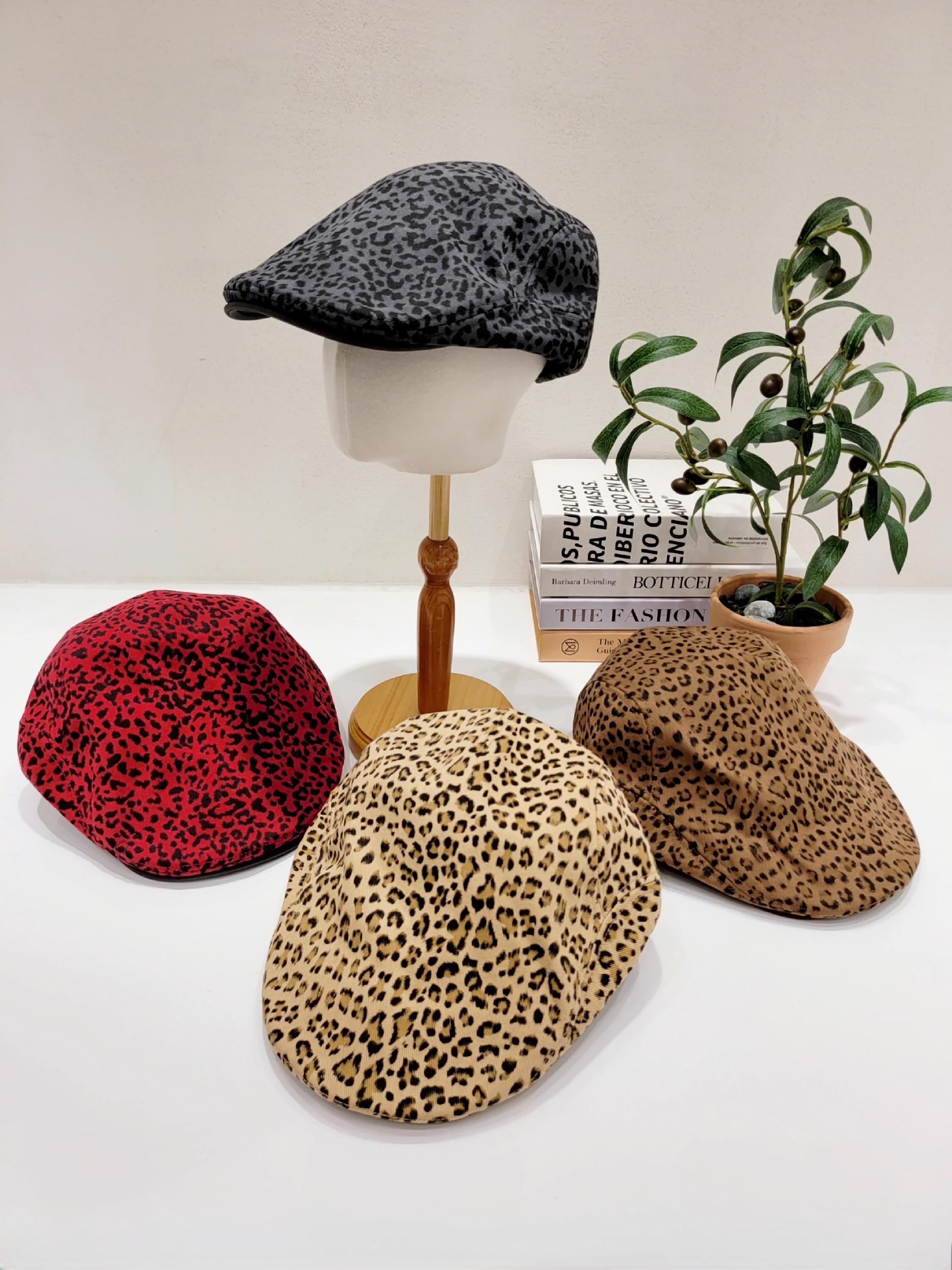 BLACKBLONDの8287 Logo Leopard Newsboy Cap 8287 Logo Leopard Newsboy Cap (Brown) - BLACKBLOND | 60