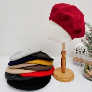 Vintage 90\'s Callanan Red Hat Society Classic 100% Wool Beret in Lipstick Red OS Red society hat wool - Gem main image 3