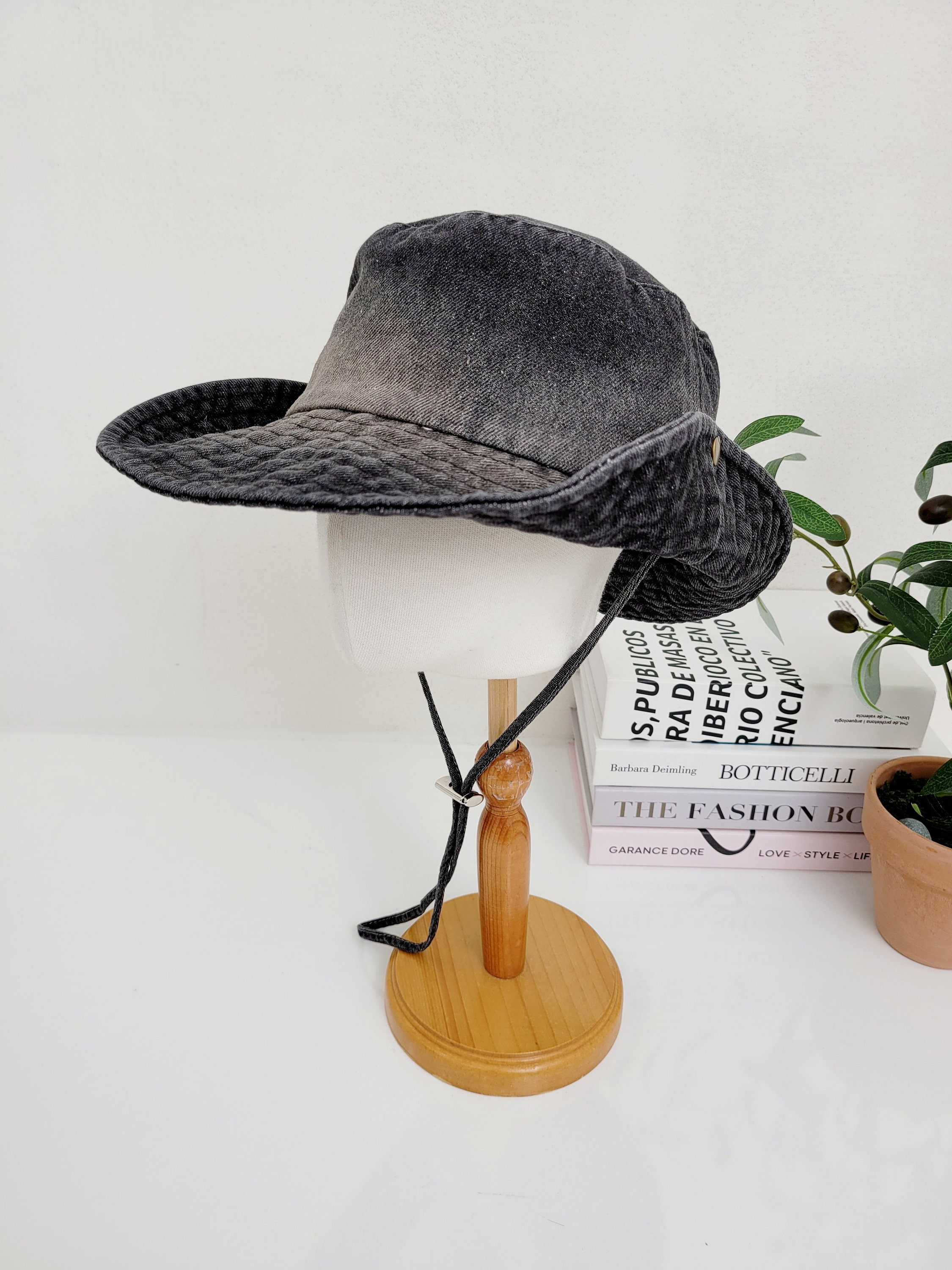 Vintage Washed Cotton Deep Brim Packable Travel Safari Bucket Hat Vintage Washed Cotton Canvas Bucket Hat: Denim Safari Style  main image 4