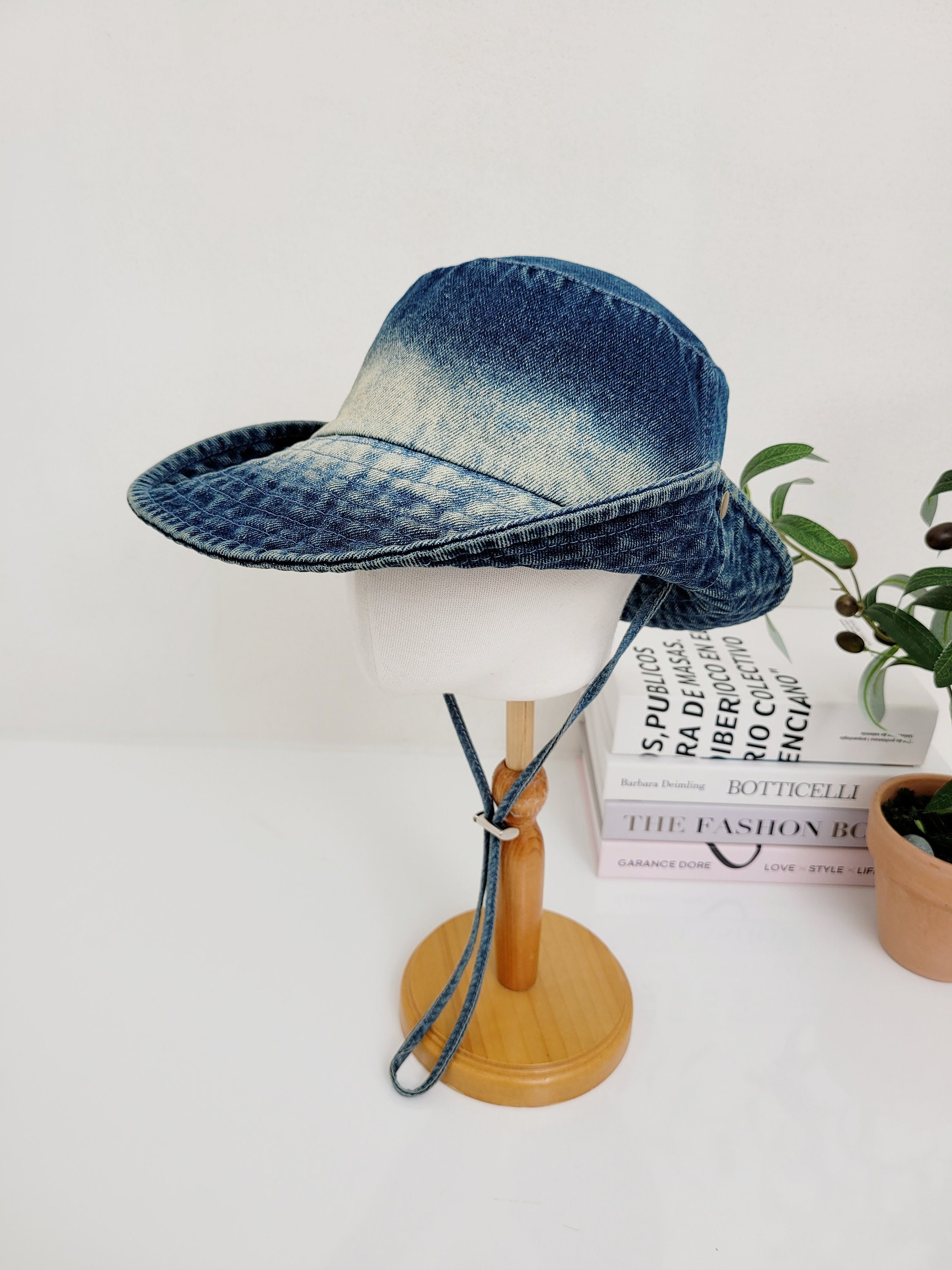 Vintage Washed Cotton Canvas Bucket Hat: Denim Safari Style  display picture 3