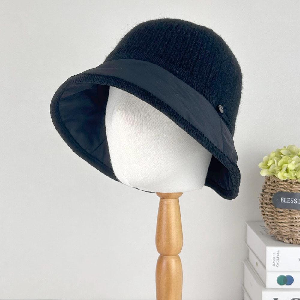 100% Wool Bucket Hat - Warm Winter Foldable Packable Hat - Etsy display picture 1