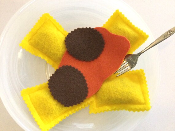 Felt Ravioli W/sauce and Meatballs Toy by Rare Treasures | Etsy