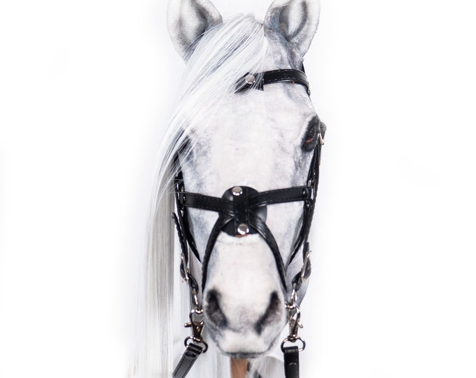 Realistic hobby horse, white realistic hobby horse, hobby horse, steckenpferd realistik, real hobby horse, steckenpferd