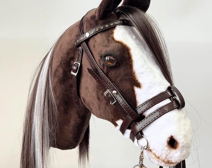 Realistic hobby horse, brown hobby horse, hobby horse, steckenpferd realistik, real hobby horse, steckenpferd, american paint horse