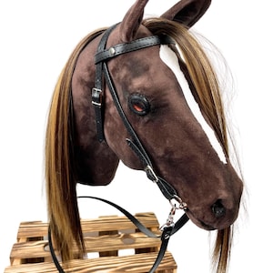 Realistic hobby horse, brown realistic hobby horse white variety, hobby horse, steckenpferd realistik, real hobby horse, horse on a stick