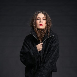 Lightweight Short Fur Coat with Wide Sleeves, High Neck and Zipper Closure image 1