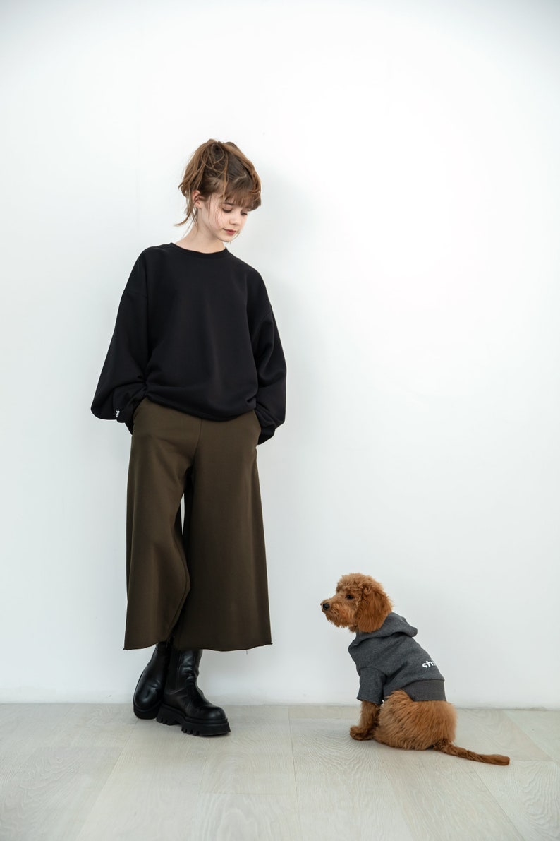 Fashionable Long Sleeve Jumper, Shortened Length, Premium Quality Italian Cotton, Oversized Unisex Clothing zdjęcie 3