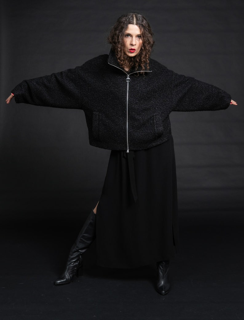 Lightweight Short Fur Coat with Wide Sleeves, High Neck and Zipper Closure image 3