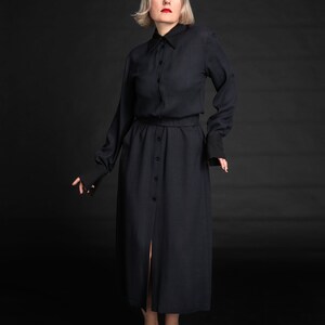 Elegant, Comfortable Dress with a Buttoned Front and Cuffs image 4