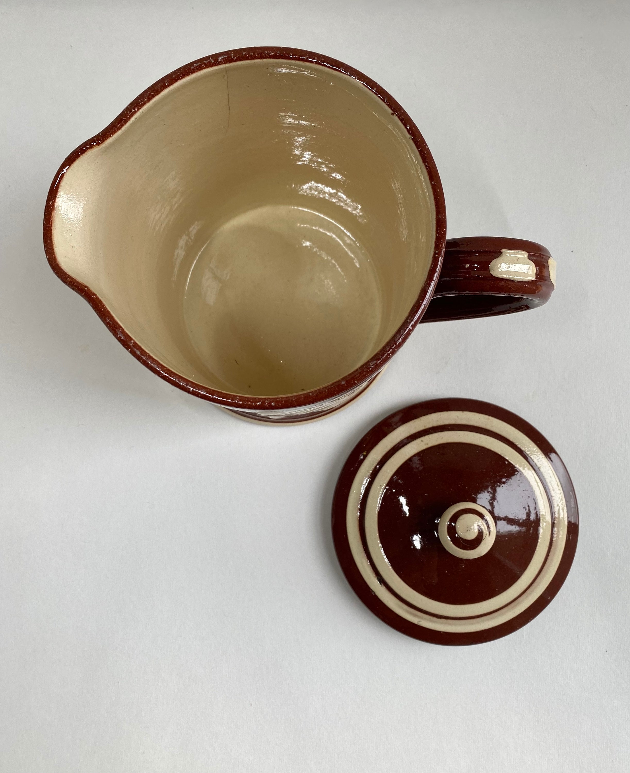 Zweeds Vintage Aardewerk AJ Keramik H gan s Mok Bruine Keramische zweeds-vintage-aardewerk-aj-keramik-h-gan-s-mok-bruine-keramische