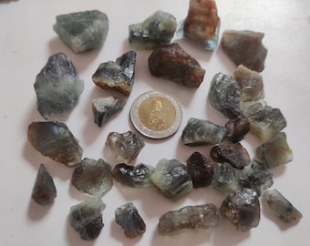 Lote de aguamarina musgosa natural en bruto: piedras preciosas de grado facetado
