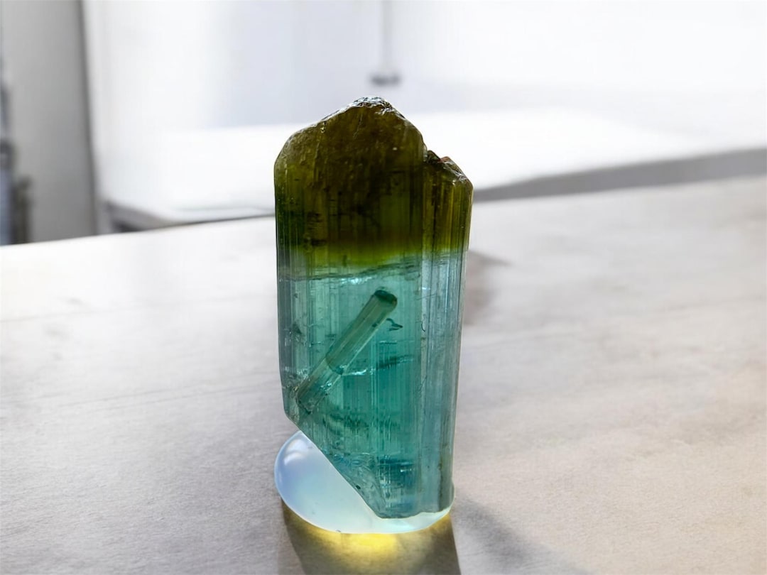 ブルーインディコライトトルマリン結晶標本：天然原石 - Etsy 日本