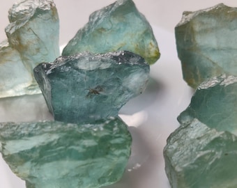 Lote de piedras preciosas de aguamarina musgosa en bruto: Grado de tallado en cabujones azul verdosos