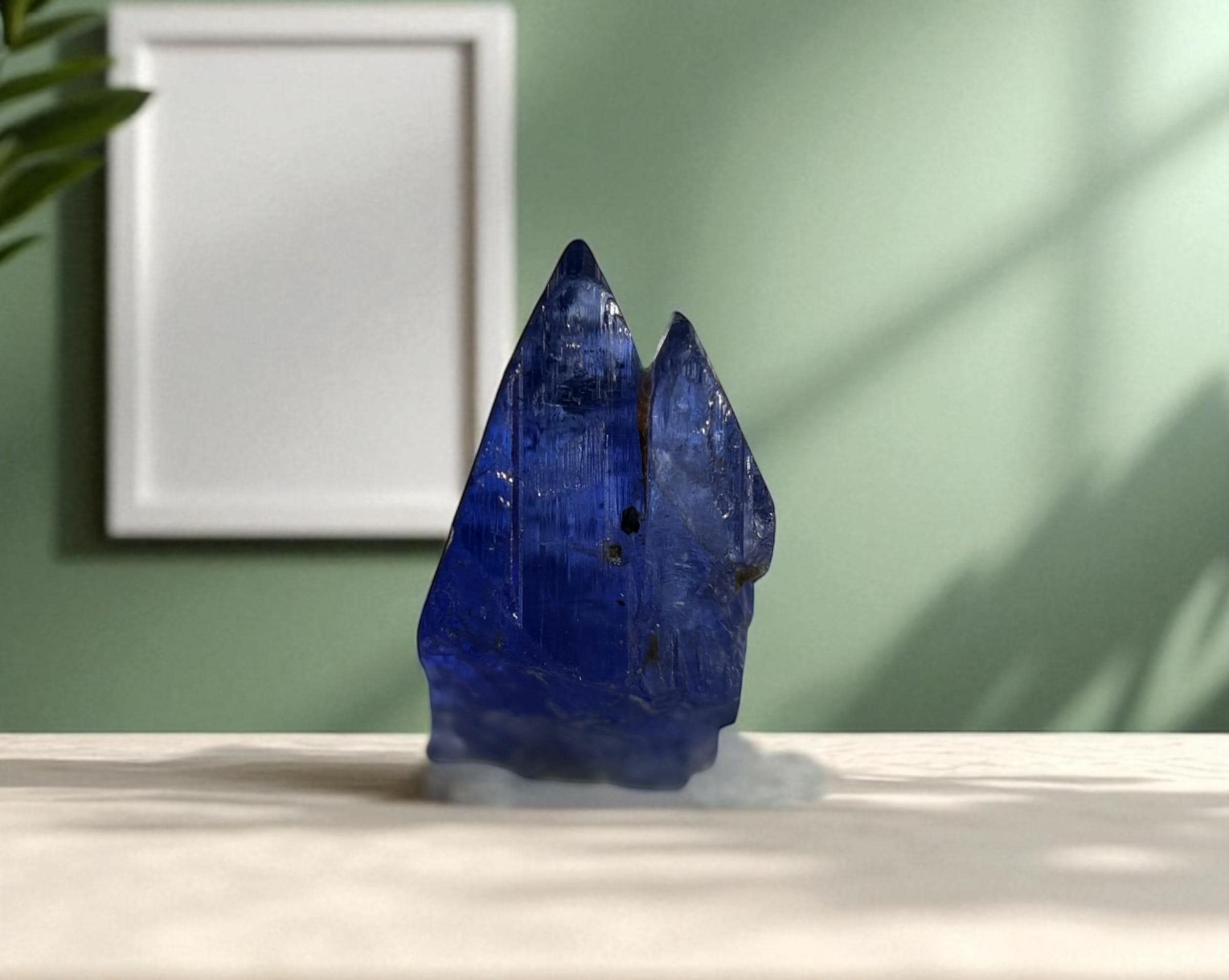 天然非加熱タンザナイト結晶：メレラニヒルズ産の原石 - Etsy 日本