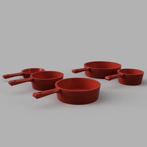 Puede incluir: Cuatro cacerolas de metal rojo con asas. Las cacerolas están dispuestas en fila de la más grande a la más pequeña.
