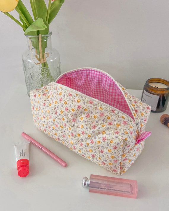 Cherry Blossom Pencil Case / Flowery Pen Case / Floral Pencil Pouch /  Flower Pen Pouch / Zipper Bag, Pouch / Makeup Bag / School Supplies 