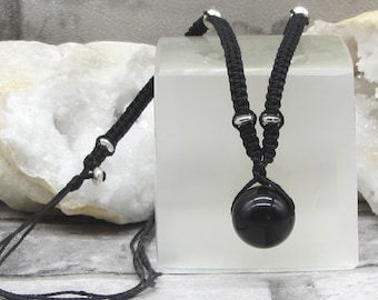 Collier argent obsidienne macramé pendentif cristal noir