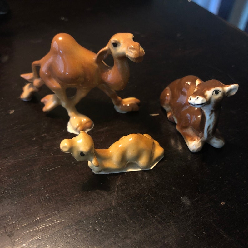 hagen renaker camel