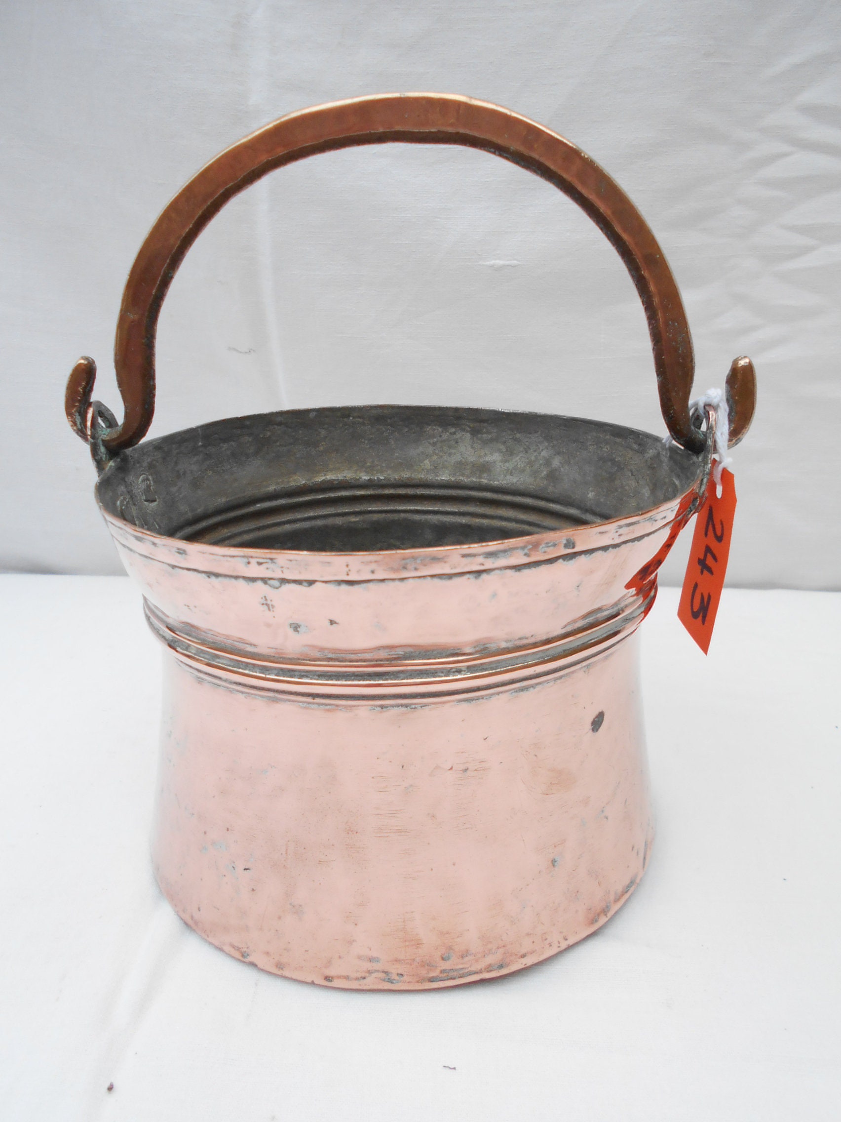 Antique Handmade Français Hammered Tin Lined Copper Cauldron