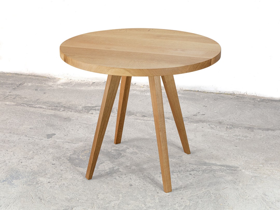 Round Dining Table in Solid Oak Wood / Kitchen Table, Wooden Dine Table