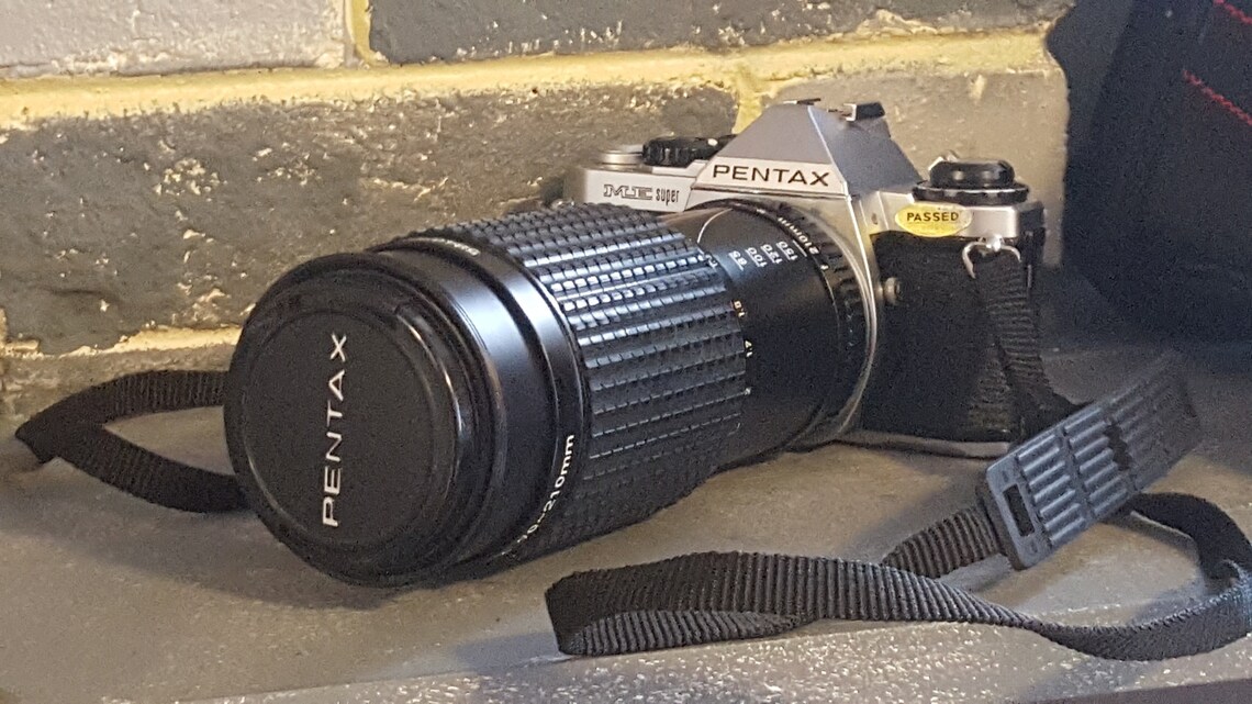 Pentax ME Super 35MM SLR Film Camera with SMC PentaxA Zoom Etsy