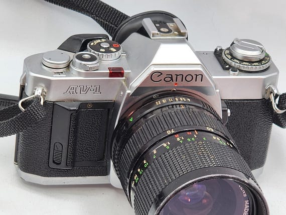 フィルムカメラ Canon AV-1Silver ZOOM FD35-70 188A Canon AV-1Silver ZOOM FD35-70 188A