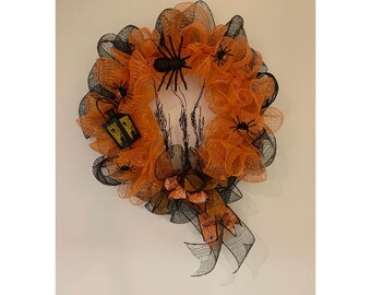 HALLOWEEN wreath door decor with spiders