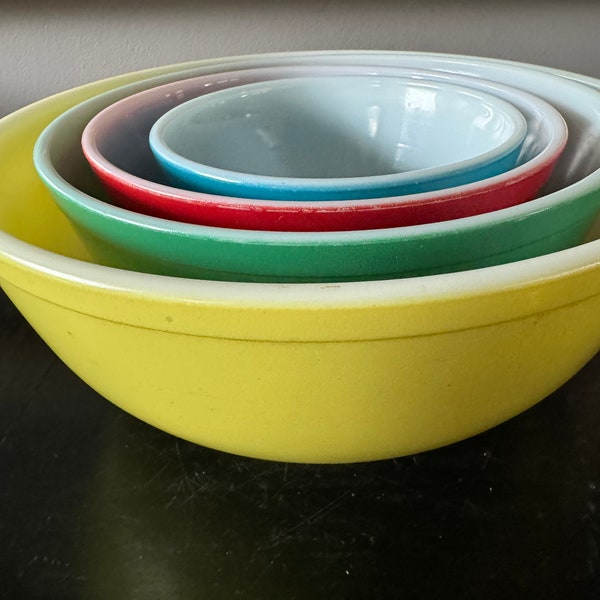 Vintage Pyrex Primary Nesting Bowls, set of 4