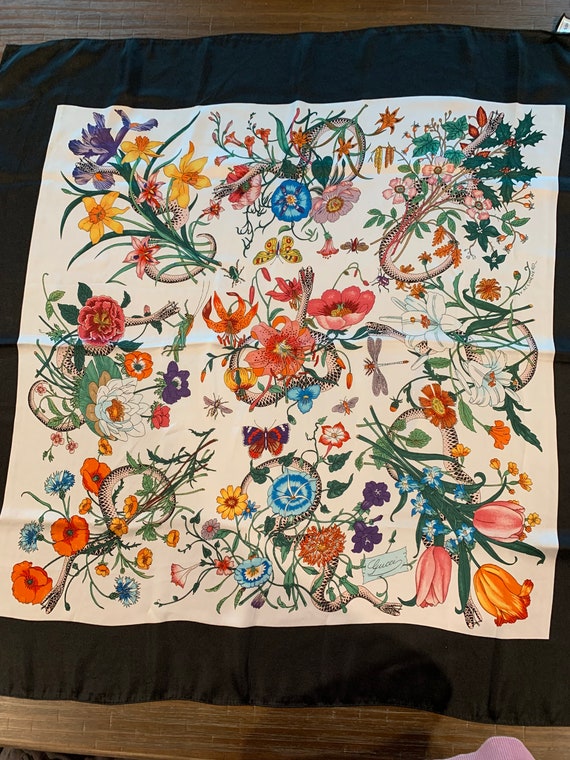 Vintage Gucci Accornero Flora Snake Scarf, signed 