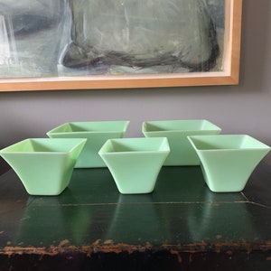 Vintage Jadeite bowls, planters, square art deco