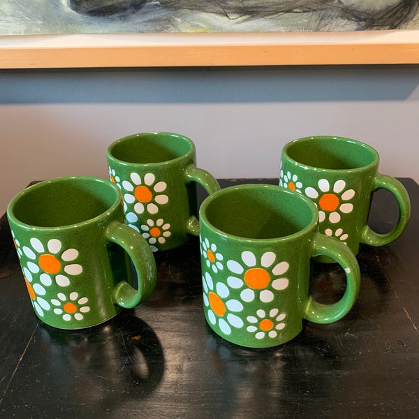 Vintage Waechtersbach Daisy Mug green and yellow