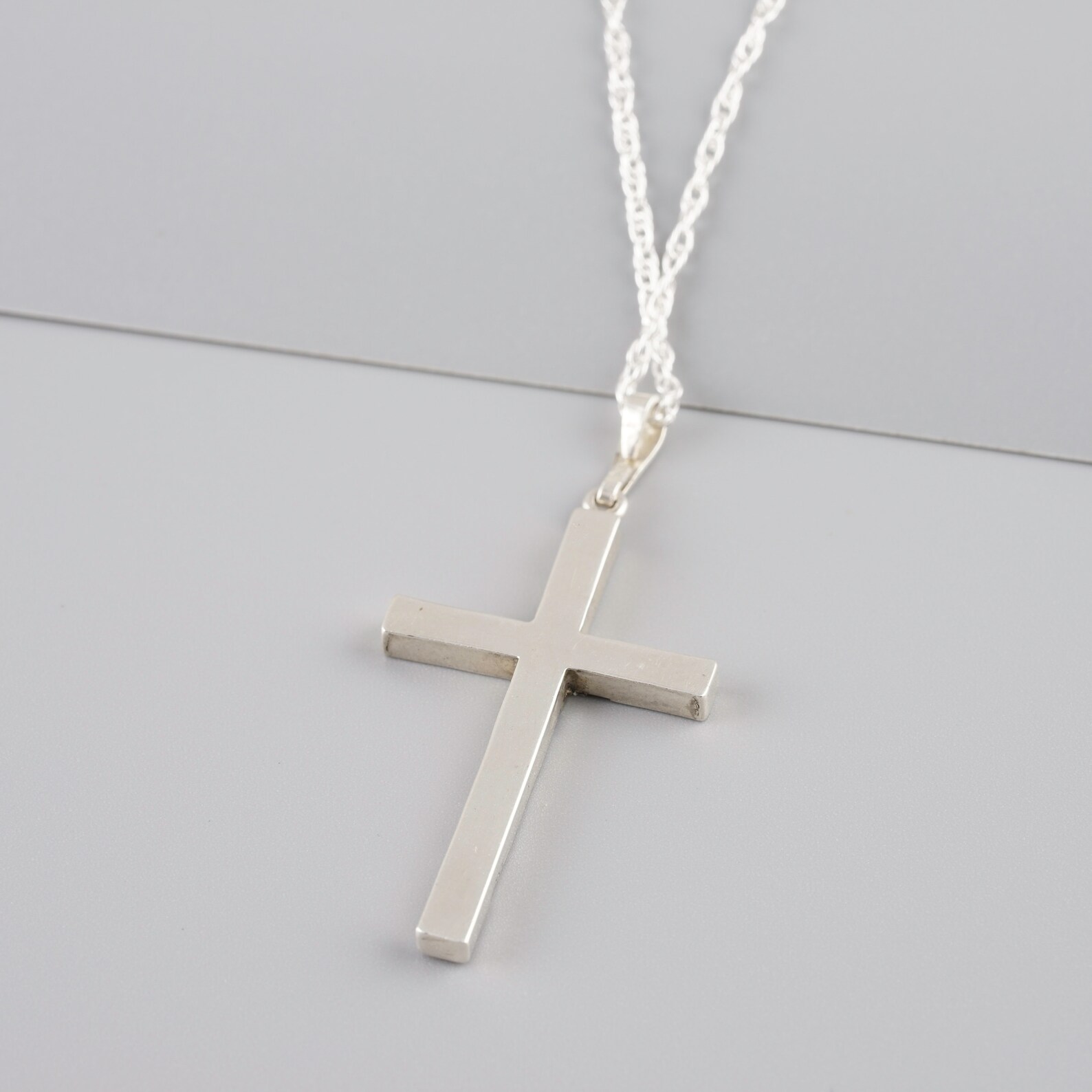 ZIPPICE Holzkreuz Halskette 925 Sterling Silber - Religiöser Schmuck 40x26 Mm