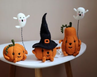 Autumn Pumpkin with Ghost, Handmade Wool Figurine, Cozy Seasonal Decor, Pumpkin Figurine, Ghost Toy, Wool Pumpkin