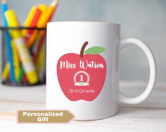 Personalized teacher mug, back to school mug, custom teacher, elementary teacher gift, teacher name mug, teacher birthday, best teacher