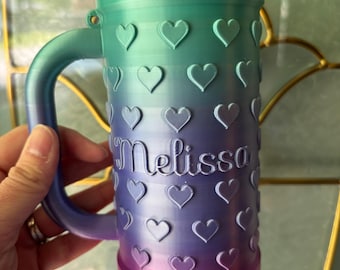 Personalizable energy drink can holder with hearts