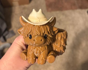 Highland cow pen holder