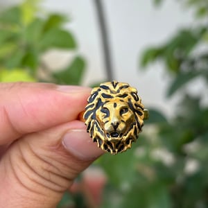 ライオンリング - メンズリング - ゴールドライオンリング - 動物愛好家へのギフト - 動物リング - ライオンヘッドリング - ライオンジュエリー - シグネットリング - レオリング - エナメルリング