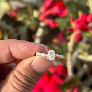 Oval Moonstone Ring- Engagement Ring-  Rainbow Moonstone Ring- Dainty Ring- Silver Moonstone Ring- Gift For Her- White Gemstone Ring