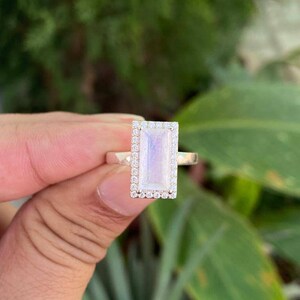 Moonstone Ring- Statement Ring- Moonstone Jewelry- Gift For Her- Rainbow Moonstone Ring- Engagement Ring