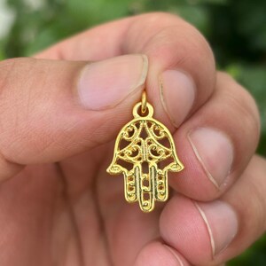 Hamsa Necklace- Minimalist Necklace- Hand Of God Necklace- Hand Of Fatima Necklace- Hamsa Jewelry- Hand Necklace- Hamsa Charm- Gold Necklace