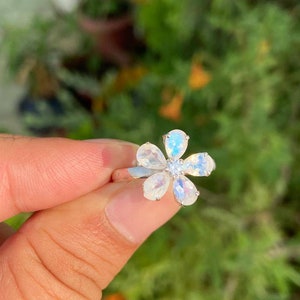 Moonstone Ring- Floral Ring- Rainbow Moonstone Ring- Gift For Her- Flower Ring- Moonstone Jewelry- Engagement Ring