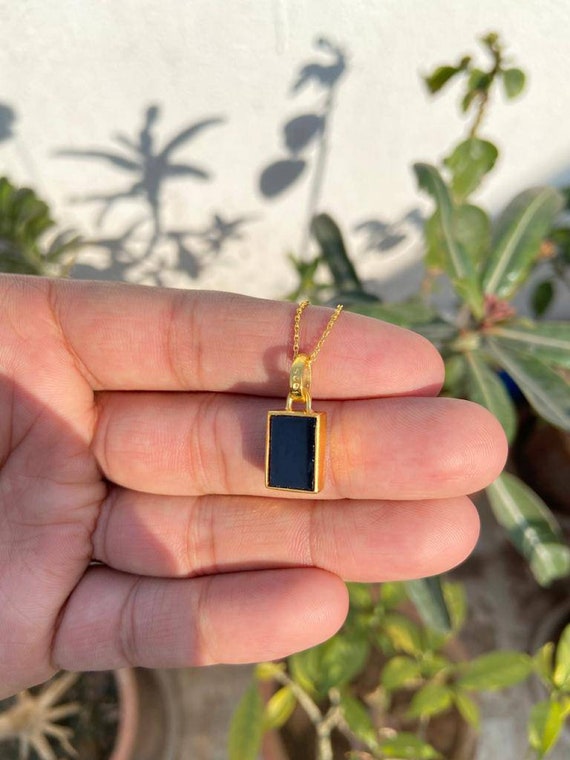 Gold Necklace with Square Onyx Pendant – Nialaya Jewelry