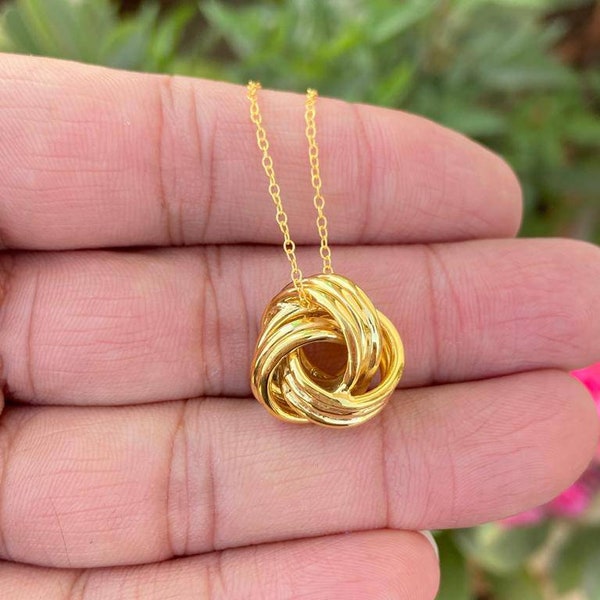 Love Knot Necklace Etsy