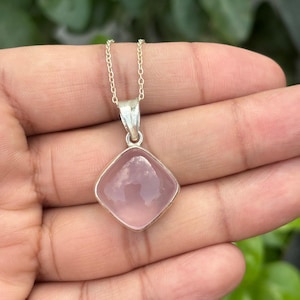 Rose Quartz Necklace- Gemstone Necklace- Rose Quartz Pendant- Rose Quartz Jewelry- Pink Stone Necklace- Quartz Necklace