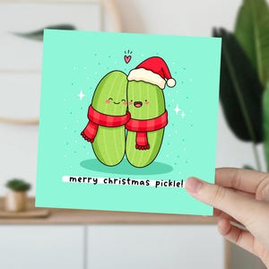Grappige kerstkaart augurk woordspeling: kawaii vakantiegroeten afbeelding 2